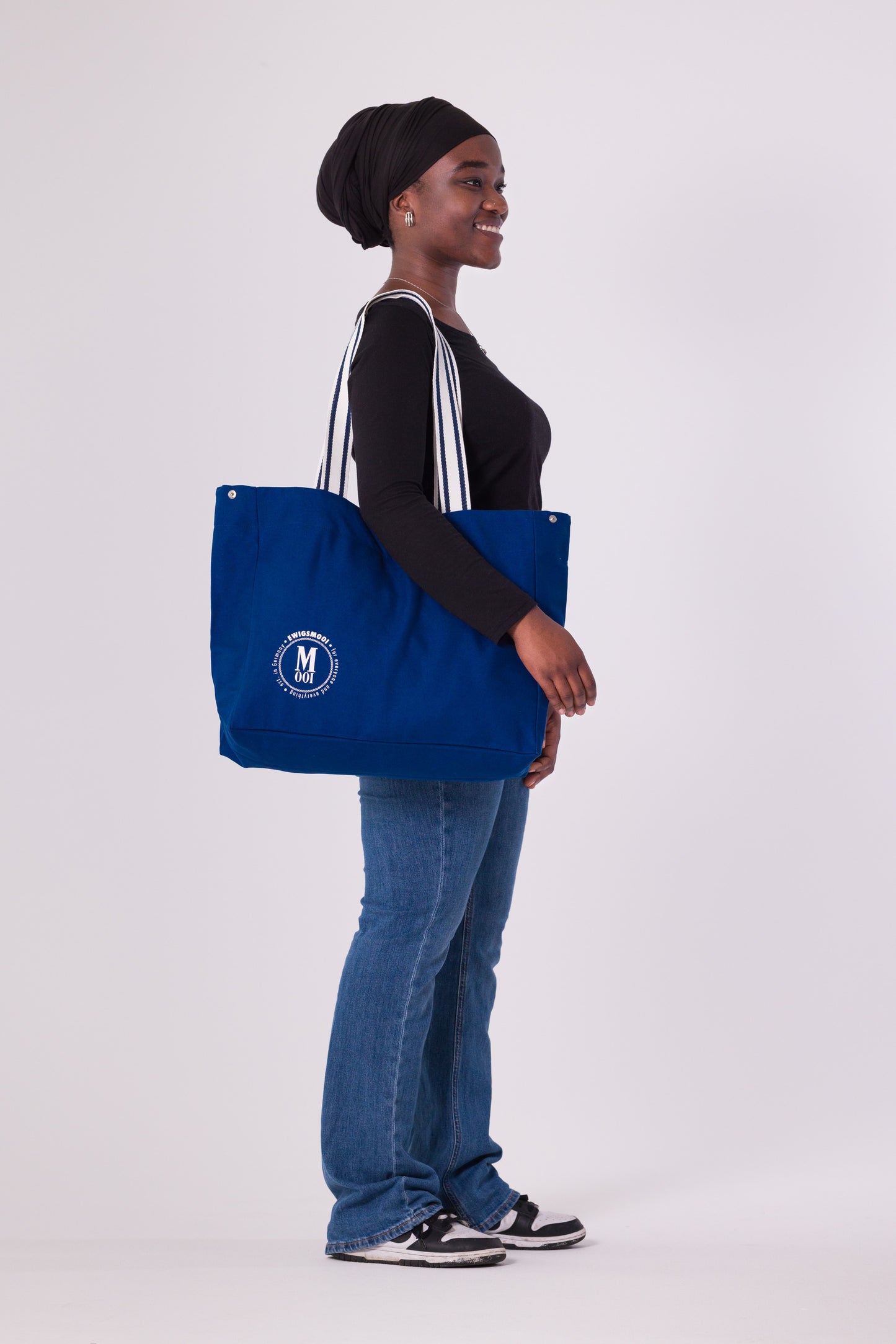 Medium Canvas Bag Luca - black forest