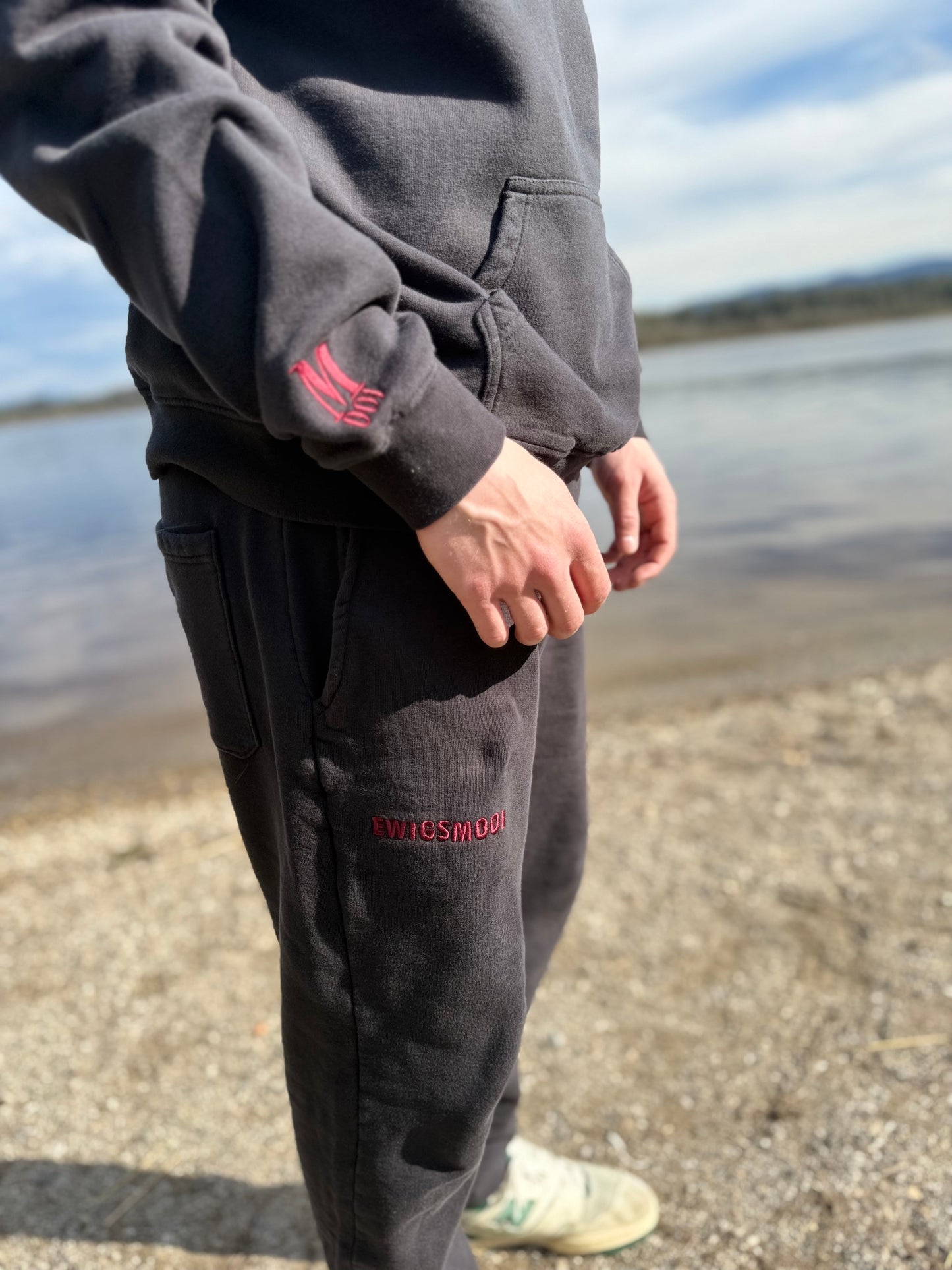 Hoodie Toni - black/bordeaux