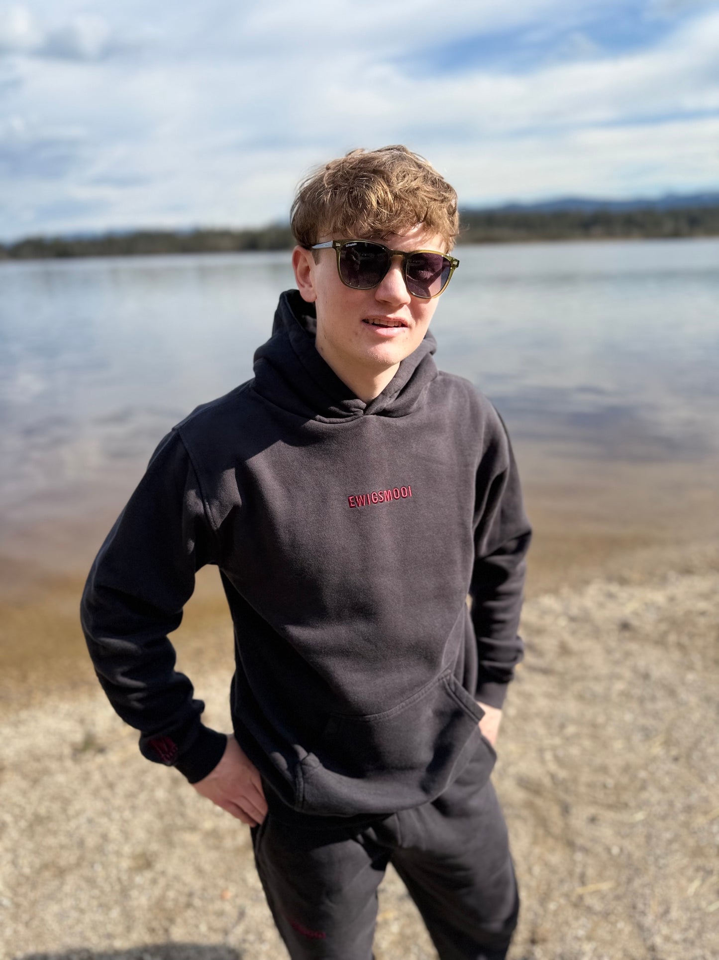 Hoodie Toni - black/bordeaux